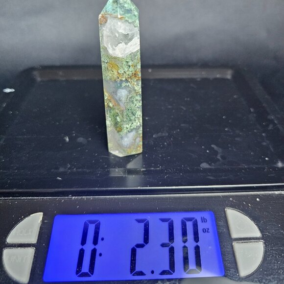 Green Moss Agate tower - Picture 8 of 8